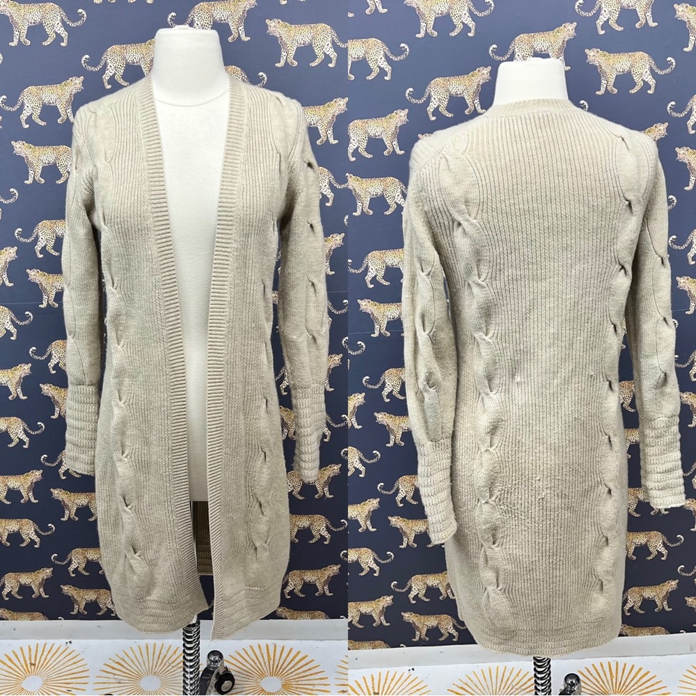 IISLI Cable Knit Maxi Cardigan